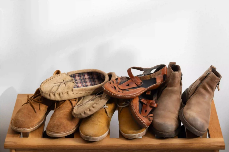 view-shoe-rack-stacking-pair-footwear
